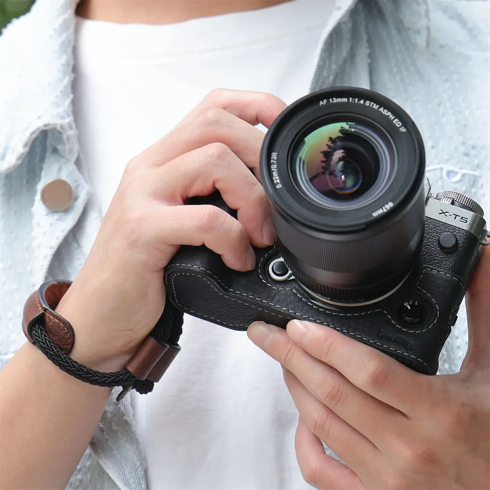 Кистевой ремень SmallRig Half Case / Wrist Strap Kit for FUJIFILM X-T5 3927