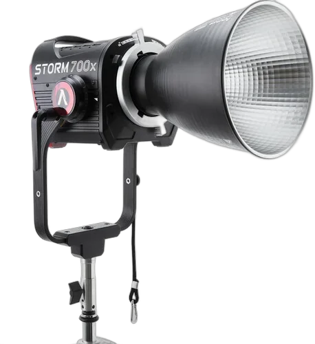 Светодиодный осветитель Aputure STORM 700x Tunable White LED Monolight (V-Mount)
